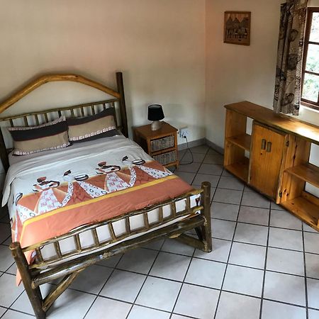 Bushbaby Lodge & Camping Hluhluwe Chambre photo