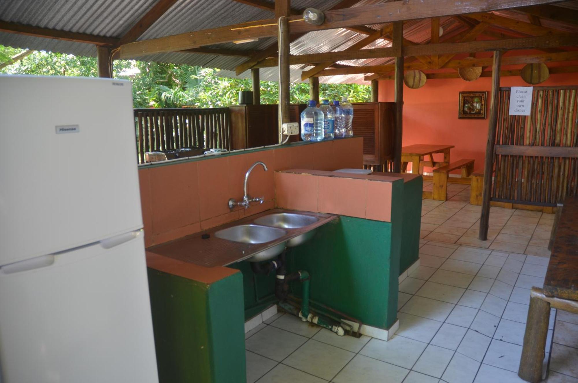 Bushbaby Lodge & Camping Hluhluwe Chambre photo