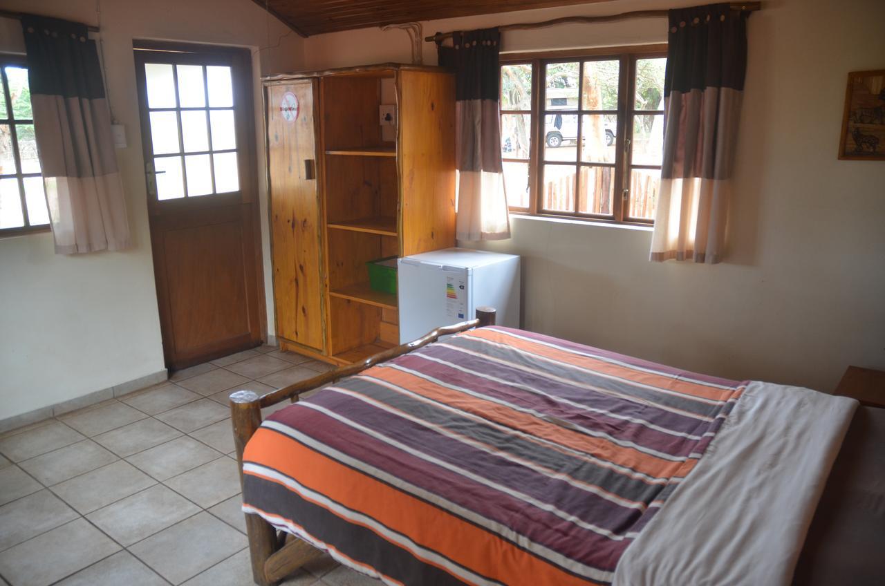 Bushbaby Lodge & Camping Hluhluwe Chambre photo